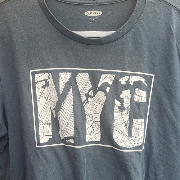 Old Navy Graphic T-Shirt - Picture 2 of 3